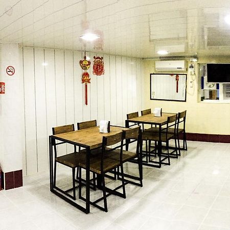 Htinn Yue Tann Hostel Yangon Exterior photo
