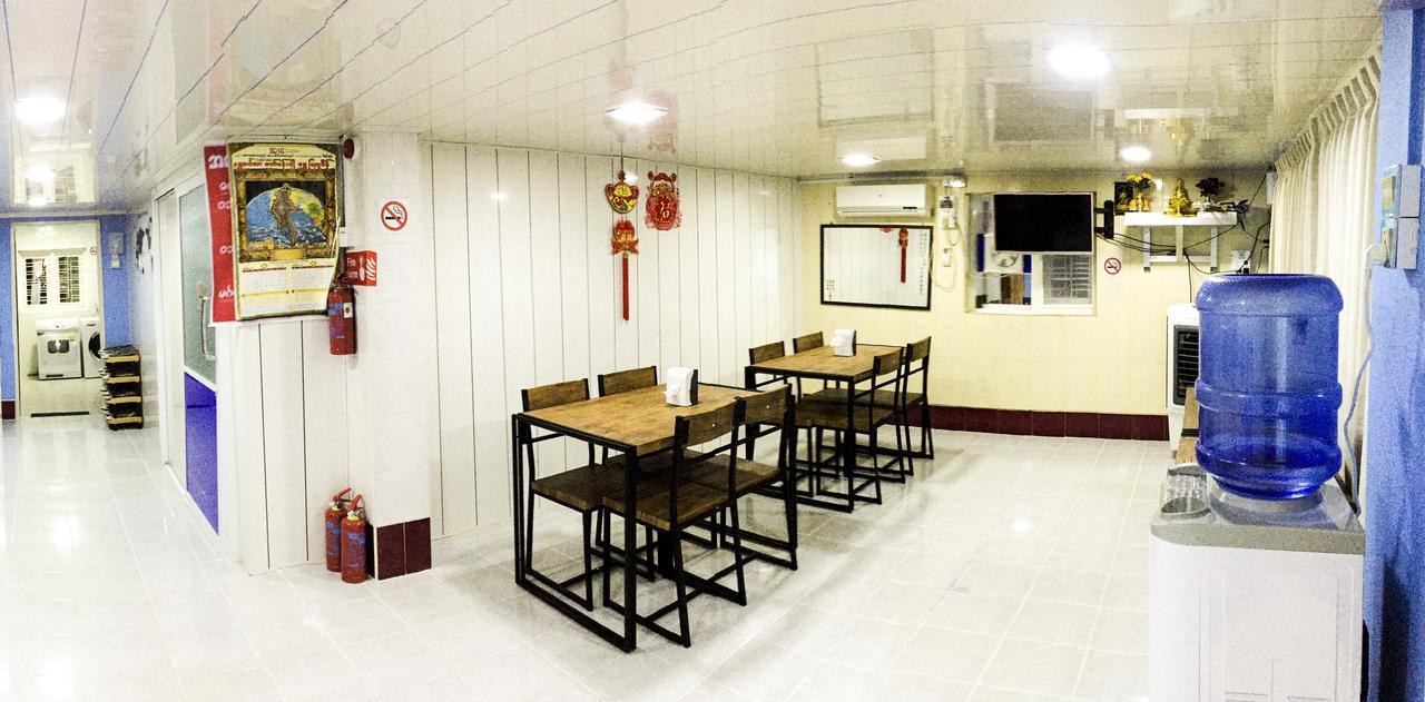 Htinn Yue Tann Hostel Yangon Exterior photo