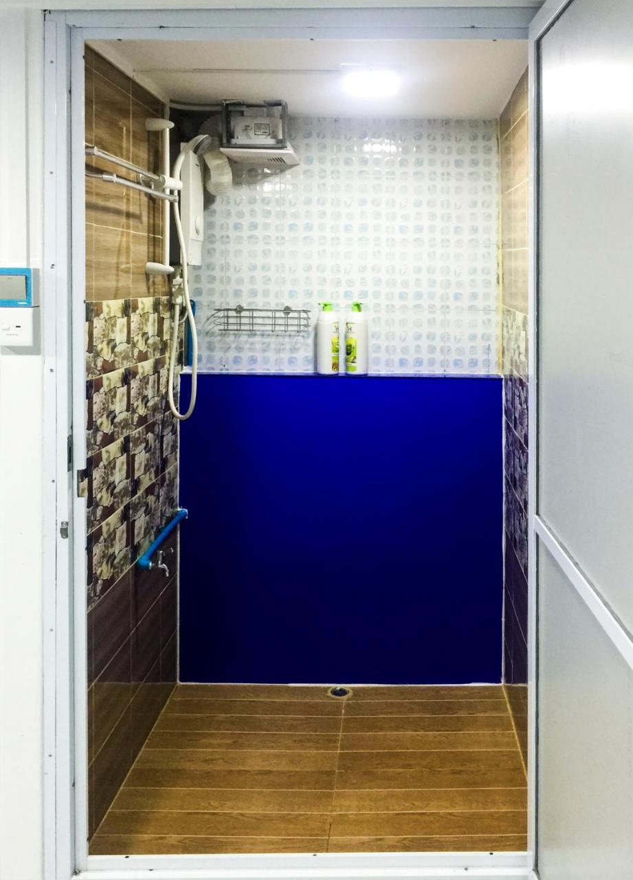 Htinn Yue Tann Hostel Yangon Exterior photo